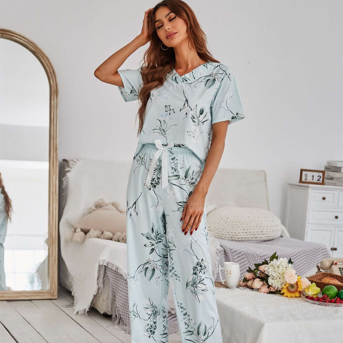 Pajamas Women's Floral Print Short Sleeve Loungewear - Image 3