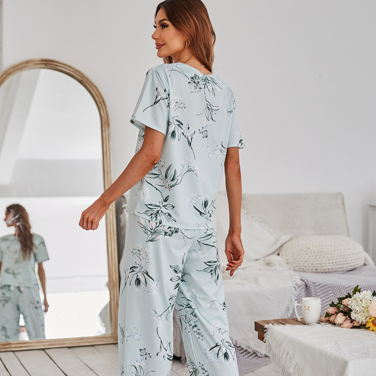 Pajamas Women's Floral Print Short Sleeve Loungewear - Image 2